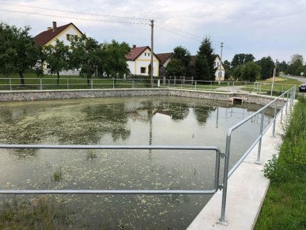 Oprava a odbahnění návesní požární nádrže - Vřesce